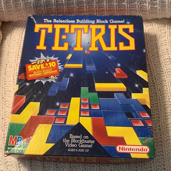 SOLD Vintage 90s Nintendo Tetris Board Game - Picture 1 of 13
